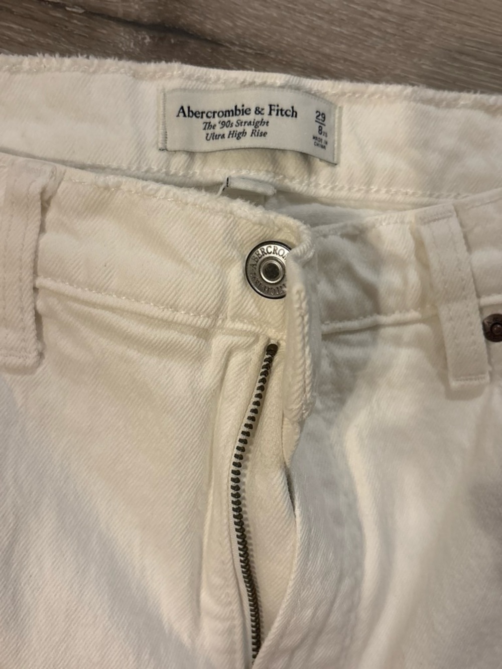 Abercrombie & Fitch Curve Love Ultra High-Rise Straight White Jeans- 29 XS